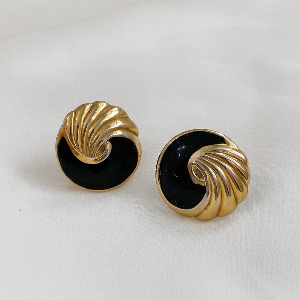 VTG Black Gold Swirl Round Stud Earrings